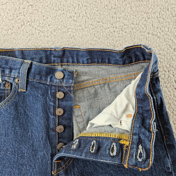Levis Jeans Mens 32x32 Blue 501 Denim Button Fly Straight Leg - Picture 3 of 16